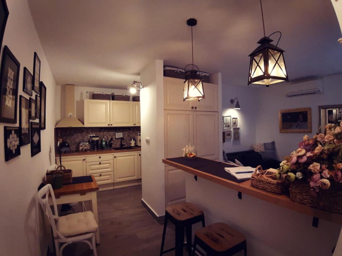 Liza'S Downtown Apartment Đảo Hvar Ngoại thất bức ảnh