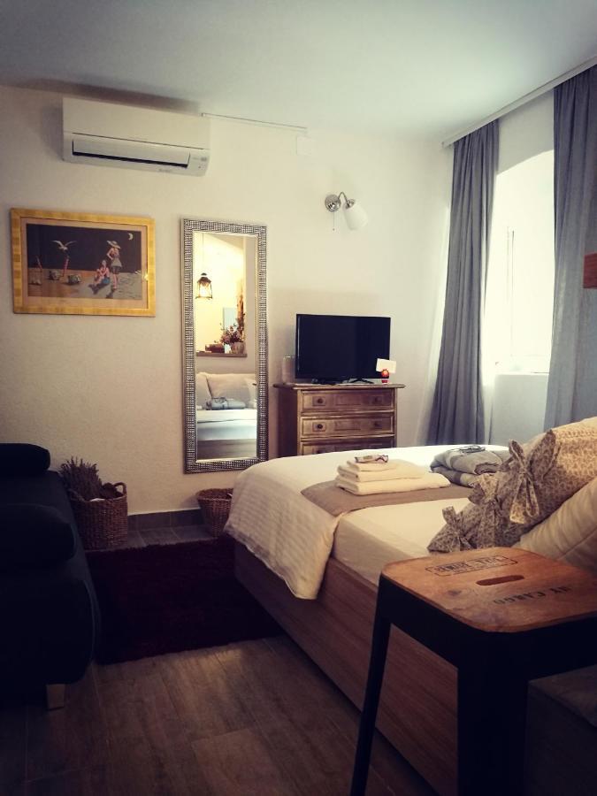 Liza'S Downtown Apartment Đảo Hvar Ngoại thất bức ảnh