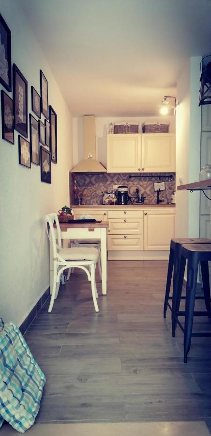 Liza'S Downtown Apartment Đảo Hvar Ngoại thất bức ảnh